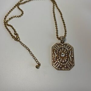Elegant Gold Toned Pendant Necklace